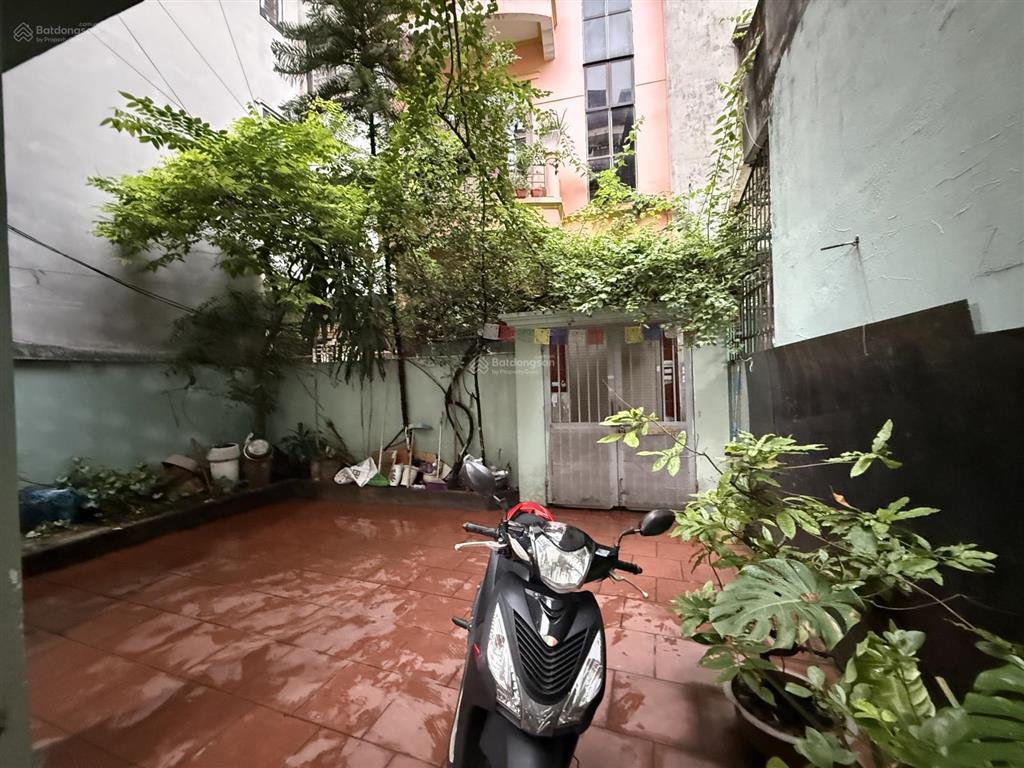 Kim mã thượng 126m2, 2 tầng, mt 7,1m, giá 200tr/m2 còn thương lượng