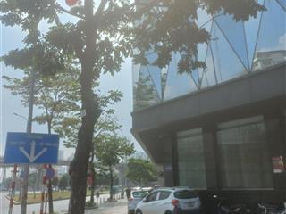 Mót bán giảm hơn 6 tỷ nhà c4 134/140m2, xây nhà nghỉ, ccmn, căn hộ dòng tiền 10m ra mặt phố