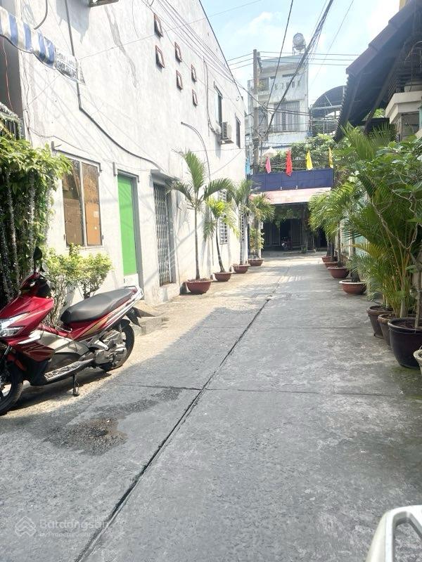 Bán nhà vườn lài  tân phú  4x20m  8.3tỷ  ko lộ giới  2 tầng  4pn  trường học  bv sát bên