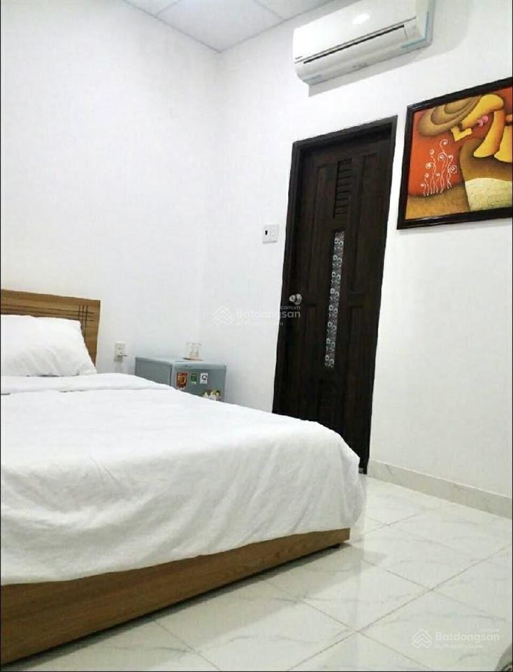 Bán nhà  chdv  4x23  thu nhập 20tr/th  chỉ 8.9tỷ  thoại ngọc hầu gần luỹ bán bích 