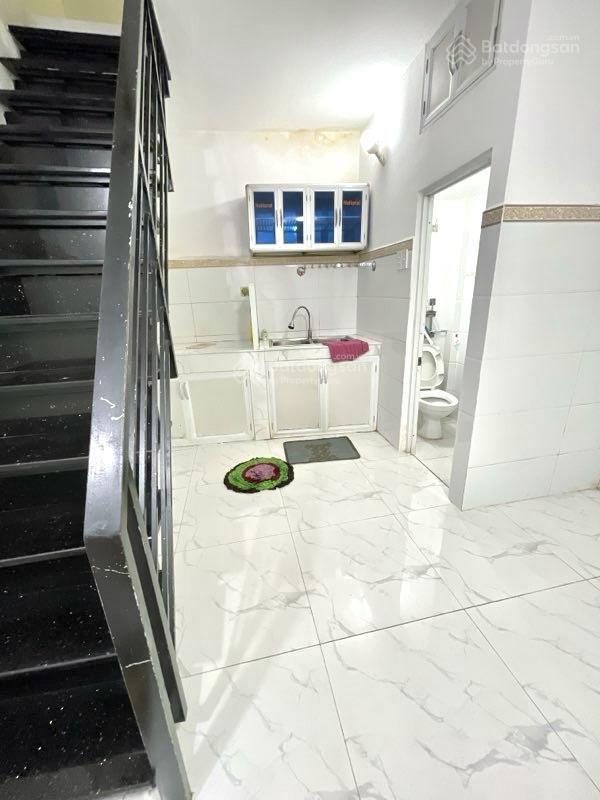 Lý thường kiệt  chỉ 3,2 tỷ  hẻm 3m  2 tầng  đi bộ ra chợ chỉ 1 phút  gần trường / chợ tân bình