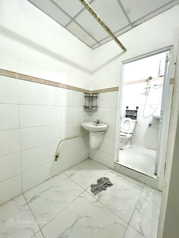 Lý thường kiệt  chỉ 3,2 tỷ  hẻm 3m  2 tầng  đi bộ ra chợ chỉ 1 phút  gần trường / chợ tân bình