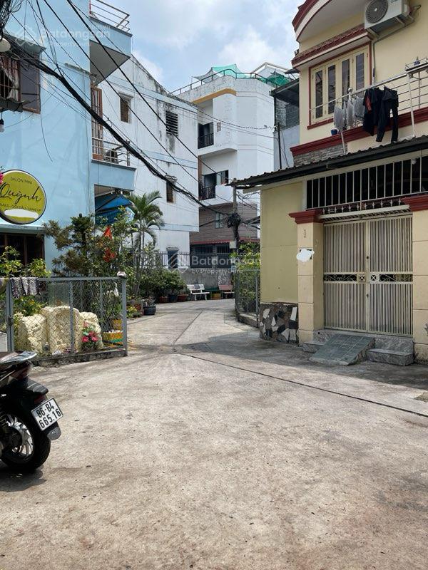 Nhà / đất tân phú không lộ giới 46m2  hẻm 8m thông  chợ vải  luỹ bán bích  tiện xây mới theo ý