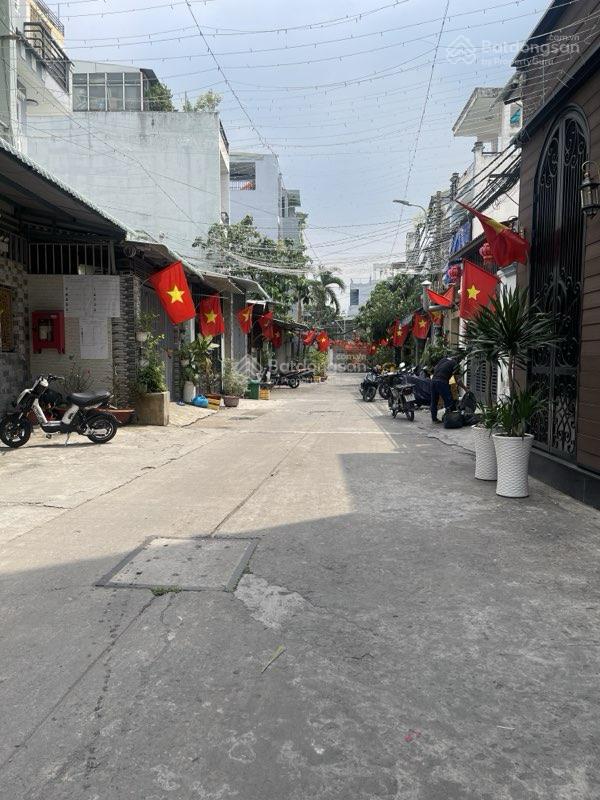 Bán nhà nguyễn suý  ngang 5.8m  dài 15m  hẻm 4m  84m2 chỉ 6.8tỷ  đi bộ ra chợ