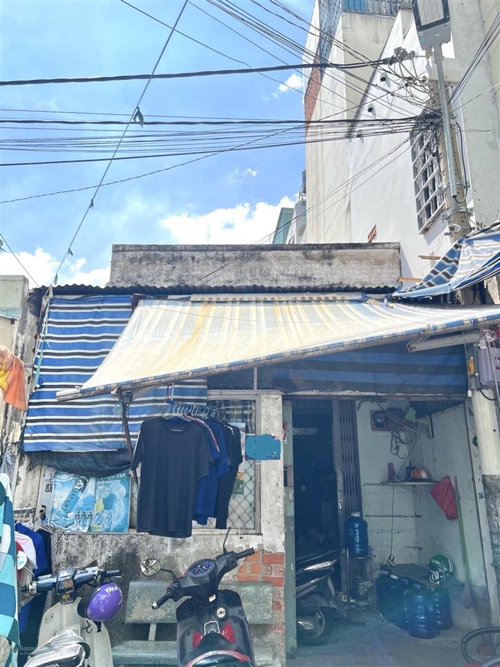 Tân phú gần aeon  ngang đẹp 5.7 x 18m  hẻm thông oto  6.5ty  tiện xây mới theo ý thích riêng