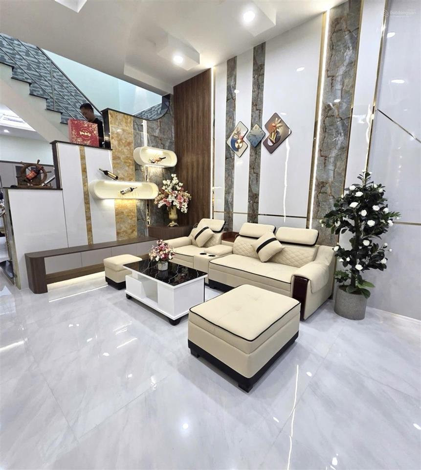 Tân phú, chợ tân hương  4 x 18m  hẻm xh  3 phòng ngủ  2 tầng  đi bộ ra chợ  gần nhà thờ