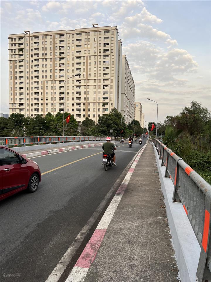 Bán căn hộ bình khánh 2 pn 2wc, 66m có sổ 4 tỷ 200 triệu. 0937 515 ***