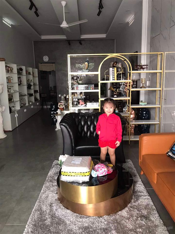 Bán nhà riêng 135 m có sổ hồng giá 10 tỷ 500 triệu 0937 515 ***