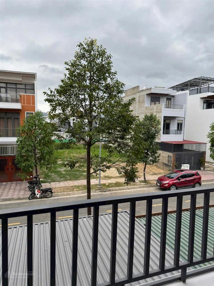 Bán nhà gói 2 mỹ gia  gần bv đa khoa yersin, nha trang