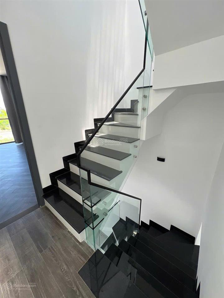 Bán nhà 3 tầng xây mới mỹ gia thái hưng (view công viên)