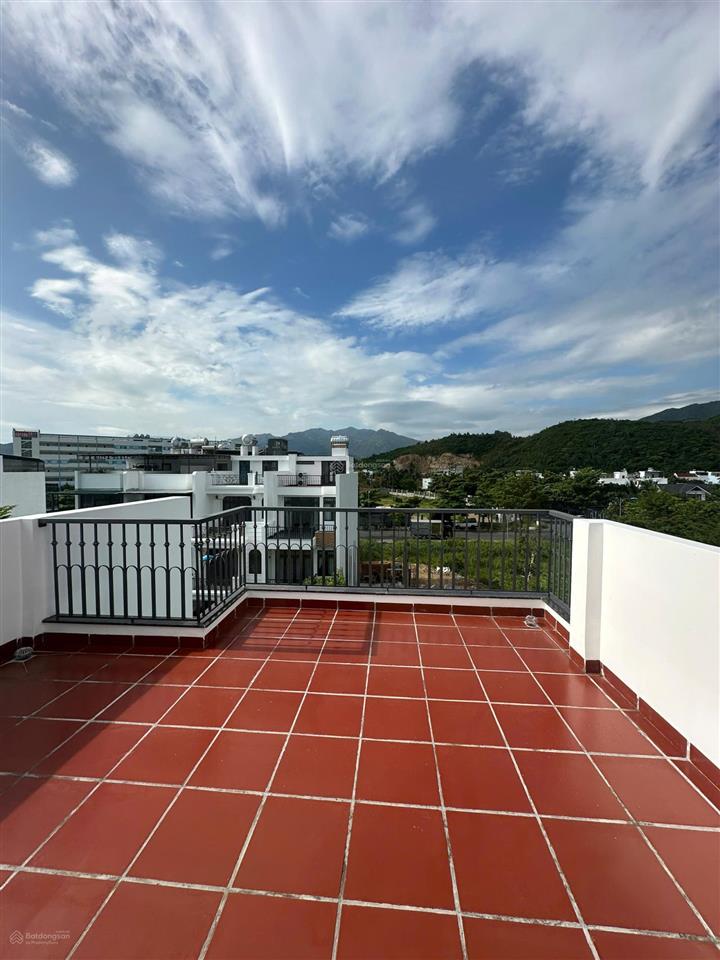 Bán nhà đẹp full nội thất gói 3 kđt mỹ gia nha trang. dt 100m2, 3pn, giá 9 tỷ ở ngay