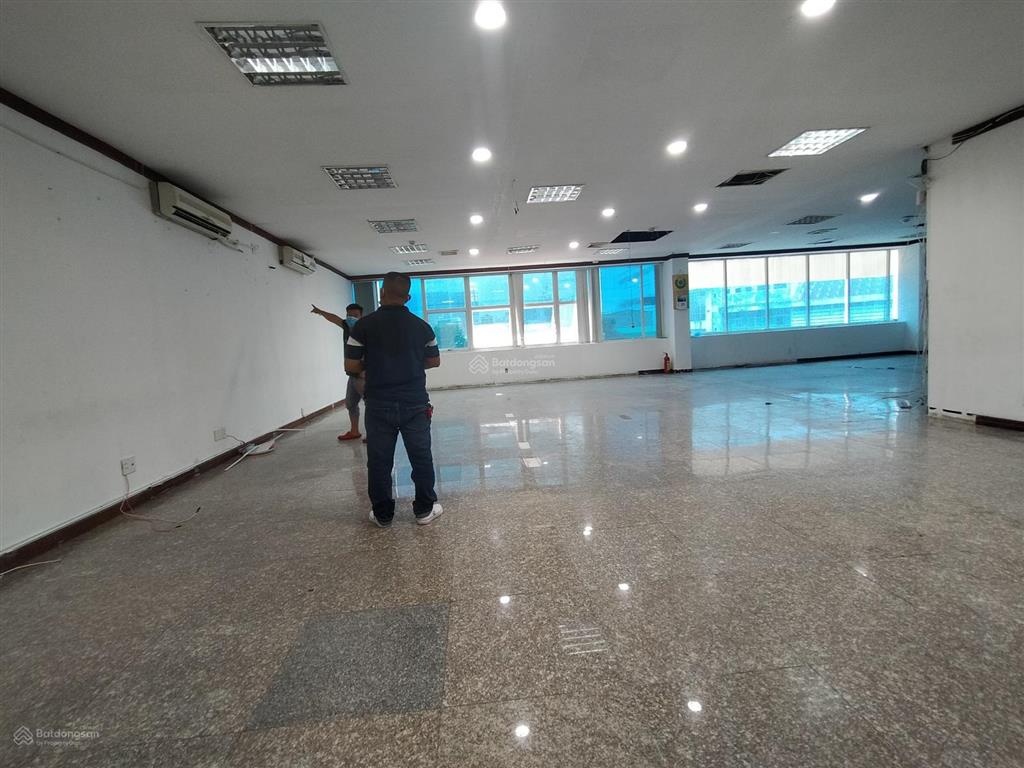 Cho thuê văn phòng đường thành thái, phường 14, quận 10 dt 95m² giá 27tr/tháng
