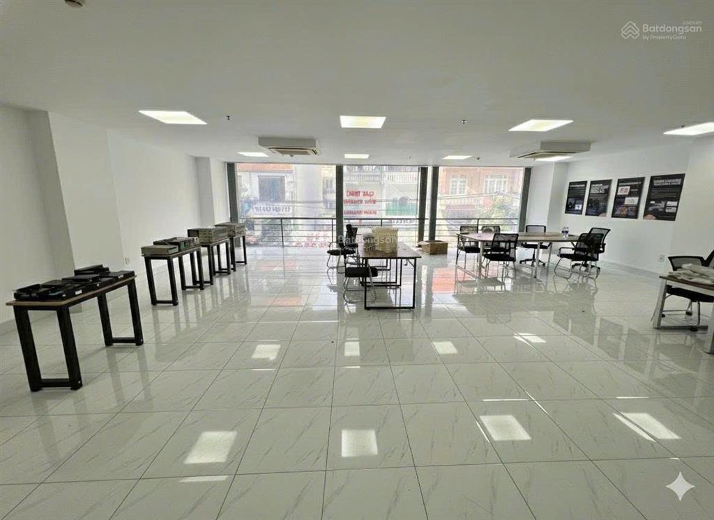 Cho thuê văn phòng đường tiền giang phường 2 quận tân bình dt 100m2 giá 23tr/tháng chính chủ