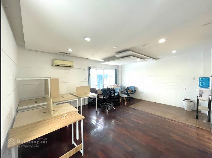 Cho thuê văn phòng tại đường yên thế, 35m2 có nội thất, 7,5 triệu vnd, view đẹp, sản phẩm hiếm có
