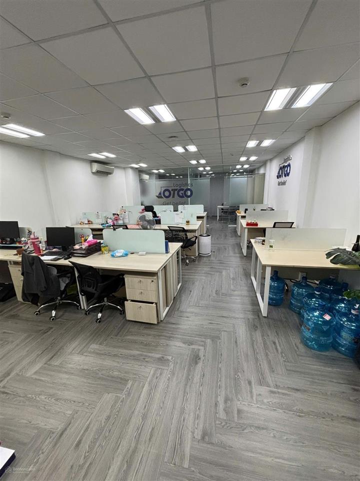 Cho thuê văn phòng đường tân cảng phường thạnh mỹ tây tphcm dt 100m2 giá 19 tr/th full nội thất