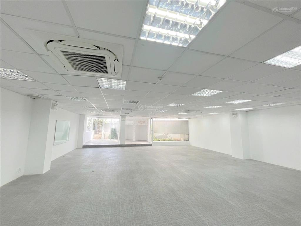 Cho thuê văn phòng rẻ, đẹp full nội thất 250m2, giá 50 triệu vnd tại út tịch, p4, tân bình, tp. hcm