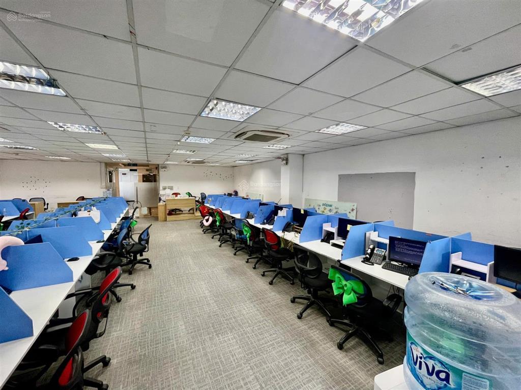 Cho thuê văn phòng rẻ, đẹp full nội thất 250m2, giá 50 triệu vnd tại út tịch, p4, tân bình, tp. hcm