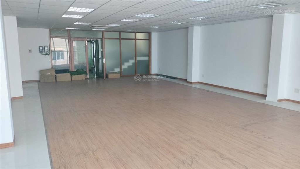 Cho thuê sàn làm văn phòng khu sân bay phường 2 tân bình dt 100m2, giá 20tr/tháng chính chủ