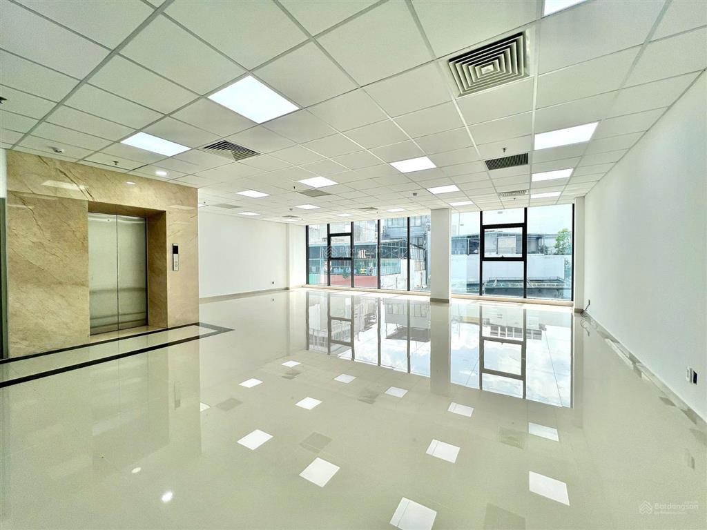 Cho thuê sàn làm văn phòng khu sân bay phường 2 tân bình dt 100m2, giá 20tr/tháng chính chủ