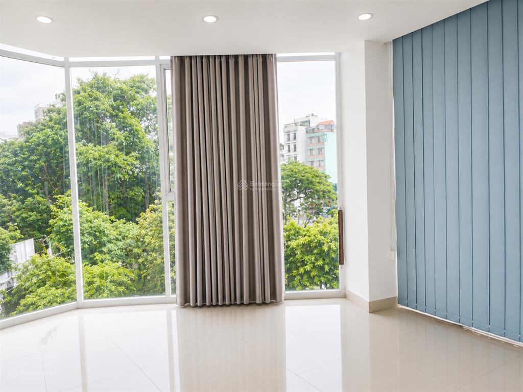Cho thuê văn phòng tại trần quốc hoàn phường tân sơn hòa tphcm 65m2 giá 9,5tr/tháng free xe máy
