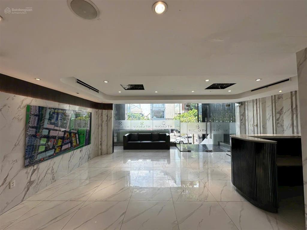 Cho thuê văn phòng đường bạch đằng p2 tân bình 130m2 ngăn sẵn 2 phòng 70m2 và 50m2 giá 20tr/tháng