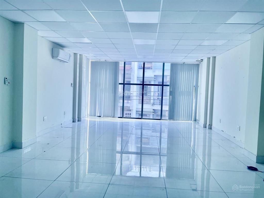 Cho thuê văn phòng mặt tiền đường giải phóng, p 4, q tân bình, 9 triệu vnd, 48m2, chính chủ uy tín