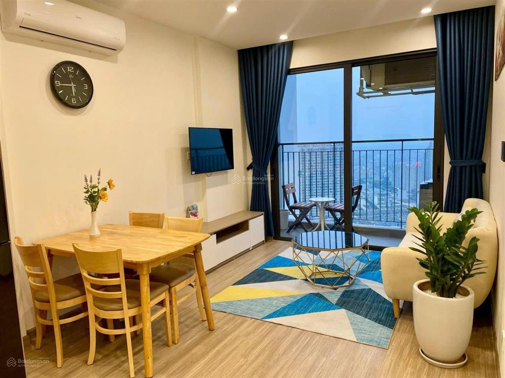 Chính chủ bán căn 1+42,8m2 tầng 2621 tòa sa3 vinhomes smart city. giá 3tỷ1 bao phí