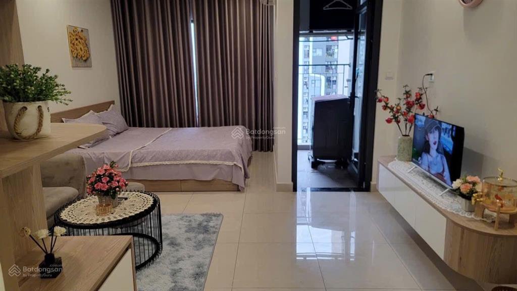 Chính chủ bán căn studio 28m² tầng 23 tòa s203 vinhomes smart tây mỗ. giá 2,1 tỷ bao phí