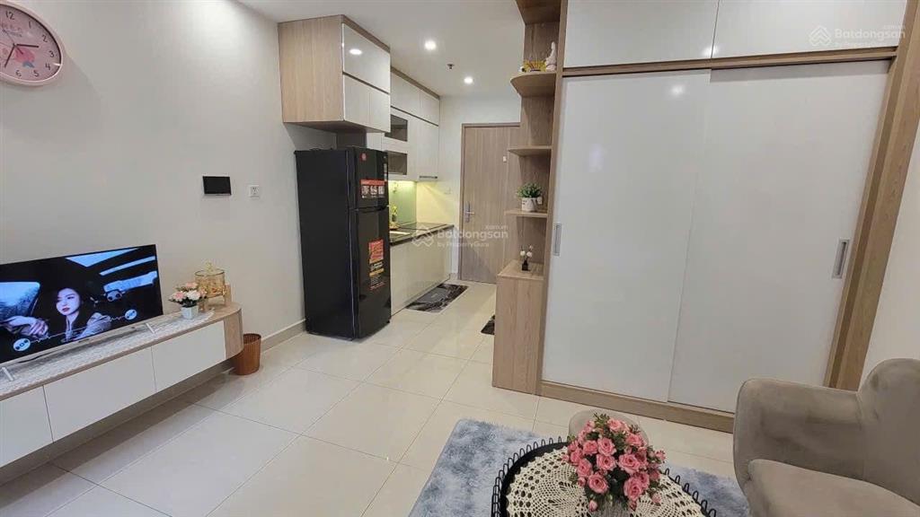 Chính chủ bán căn studio 28m² tầng 23 tòa s203 vinhomes smart tây mỗ. giá 2,1 tỷ bao phí
