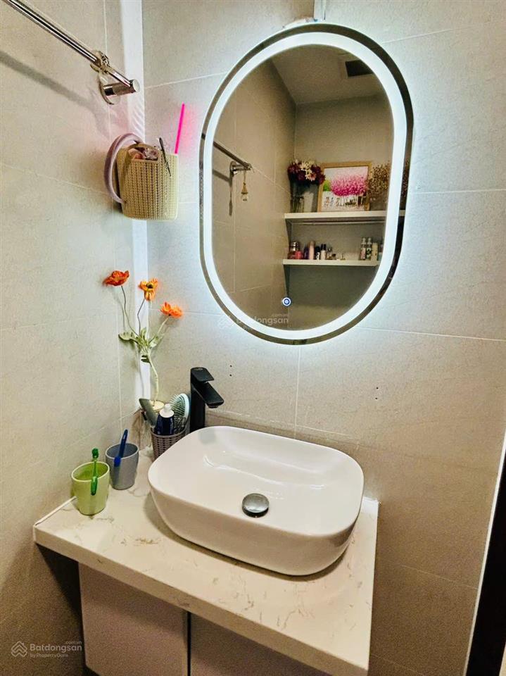 Bán căn hộ pegasuite 2 sổ hồng sẵn giá 3,3 tỷ view q1 pháo hoa