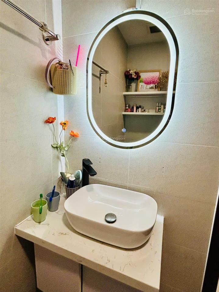 Hạ giá 200tr bán căn pegasuite 2 sổ hồng sẵn
