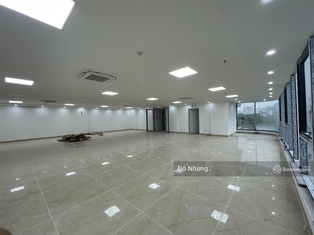 Chính chủ bán toà nhà mp vương thừa vũ  thanh xuân hà nội , giá 135 tỷ.