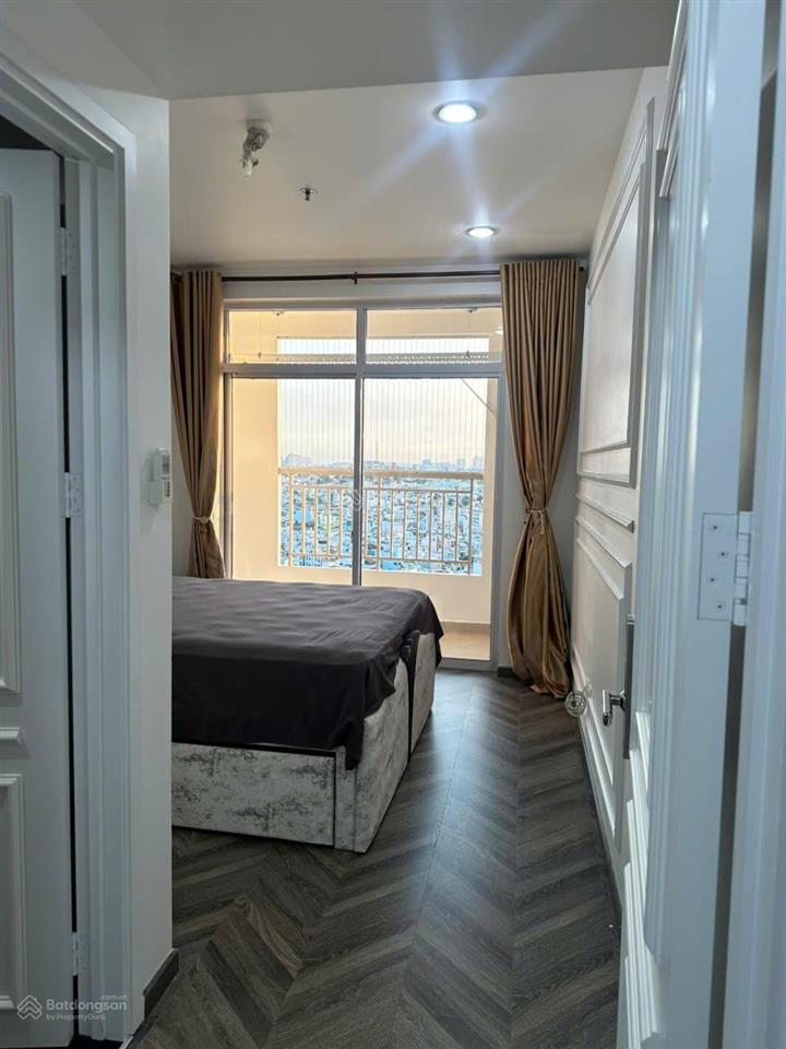 Cho thuê the prince phú nhuận  dt 72m2  2pn full nội thất 5 sao  giá tốt 25 triệu