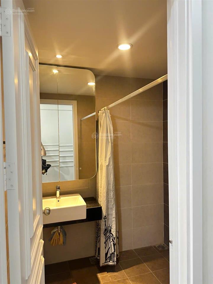 Cho thuê the prince phú nhuận  dt 72m2  2pn full nội thất 5 sao  giá tốt 25 triệu