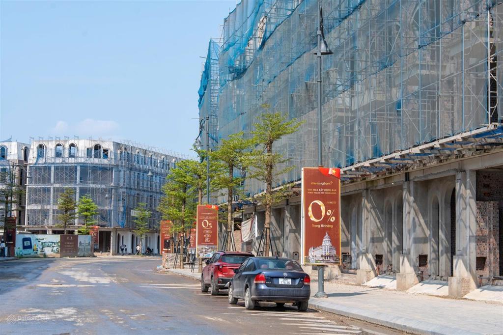 Bán nhanh siêu phẩm nhà phố 5m mặt tiền, 206m2 sử dụng cửa ngõ tây hà nội  có thể kinh doanh ngay