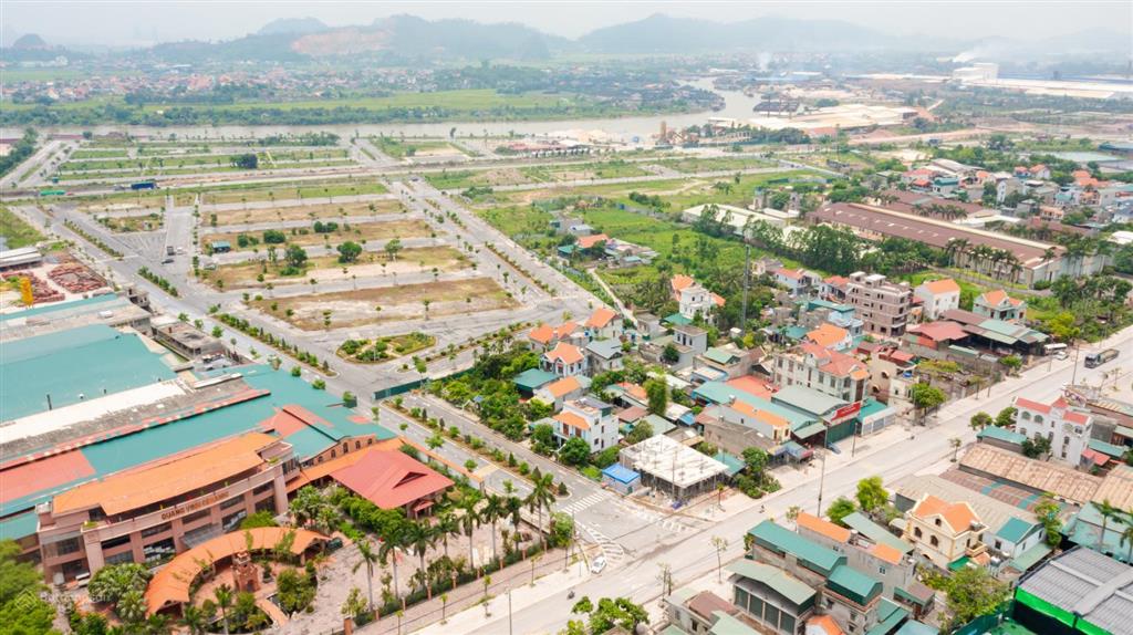 Bán đất nền biệt thự ven sông trung tâm mạo khê  giá 20 triệu/m2, sổ đỏ từng lô