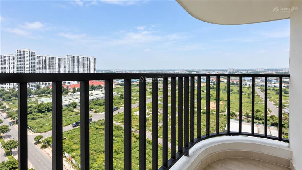 Dọn vào ở ngay căn góc 3pn rộng 95,8m benhill thuận giao giá thuê chỉ 13 triệu/tháng