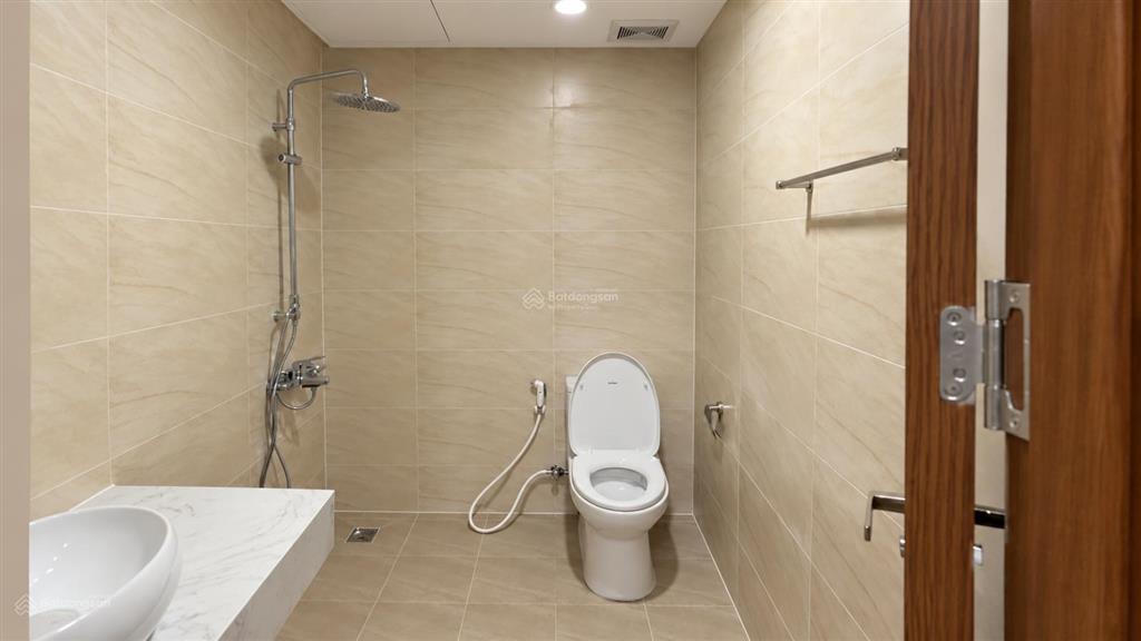 Tầng 15 view thoáng, căn góc 3pn thuê ngay benhill với 10,5 triệu/tháng
