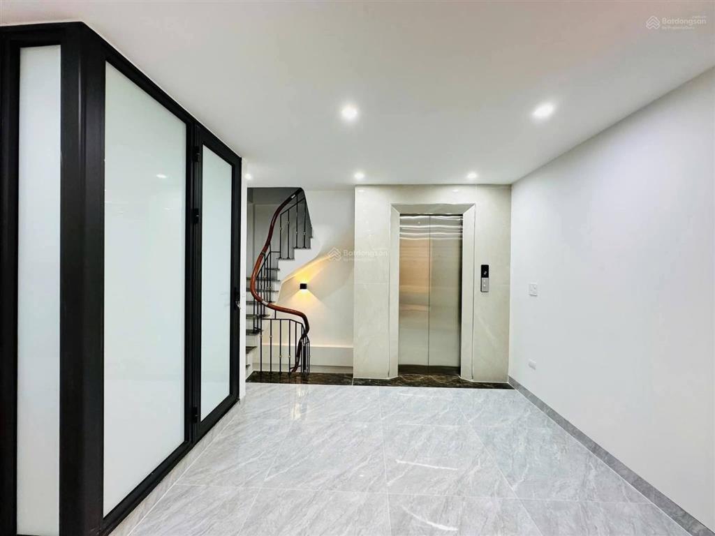 Bán nhà phố cát linh nhà đẹp dân xây thang máy 2 thoáng trung tâm đống đa nhỉnh chỉ hơn 12 tỷ