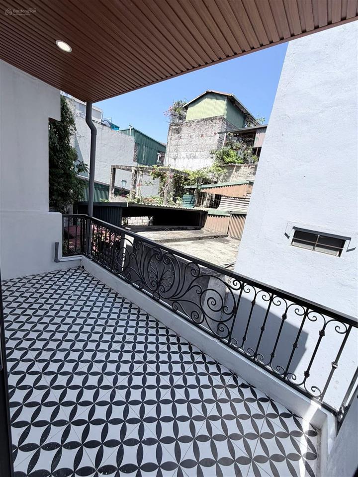 Bán nhà trung phụng đống đa 4 tầng nhà đẹp ở ngay ngõ thông kinh doanh cực đỉnh nhỉnh hơn 5 tỷ