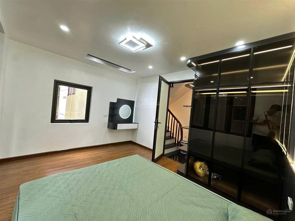 Bán nhà phố nguyễn xiển triều khúc 5t nhà đẹp dân xây ở ngay trung tâm thanh xuân nhỉnh hơn 6 tỷ