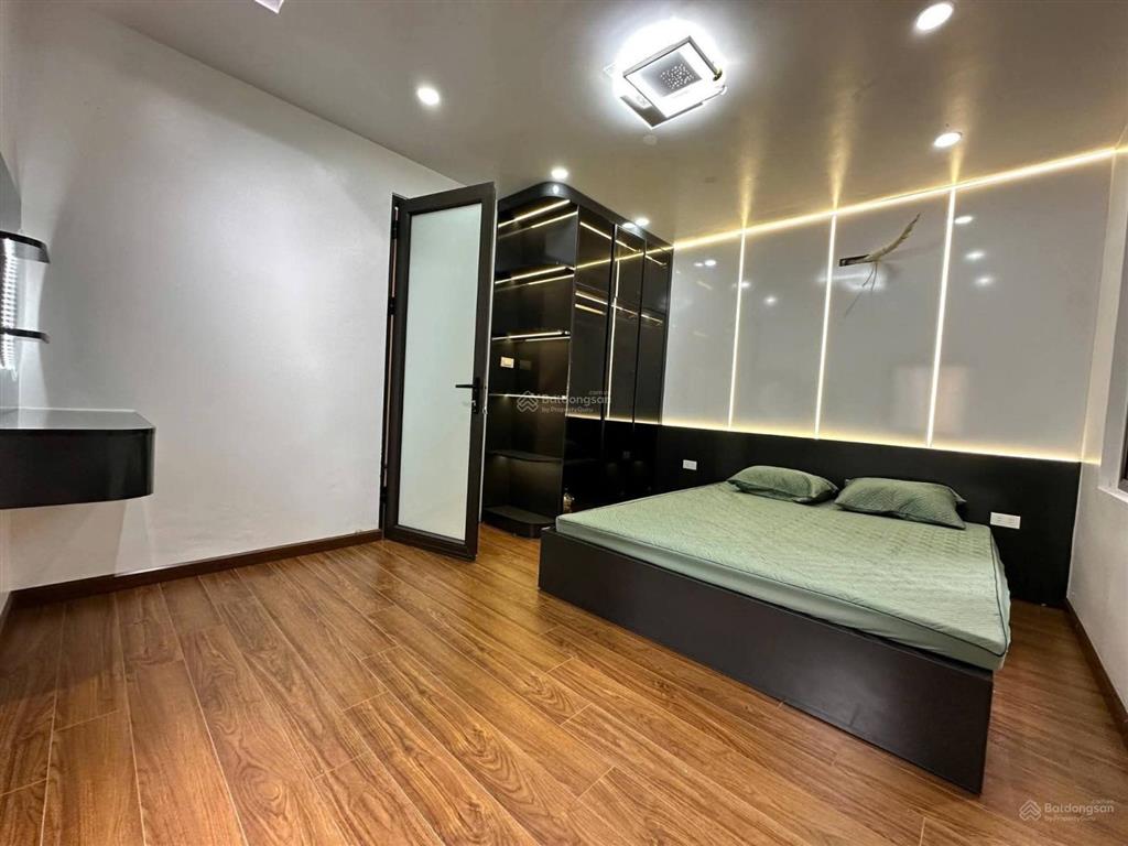 Bán nhà phố nguyễn xiển triều khúc 5t nhà đẹp dân xây ở ngay trung tâm thanh xuân nhỉnh hơn 6 tỷ