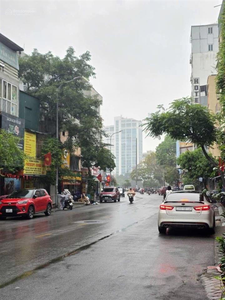 Tôi cần bán nhà phố tôn đức thắng cát linh nhà đẹp dân xây 6t thang máy kinh doanh nhỉnh hơn 12 tỷ