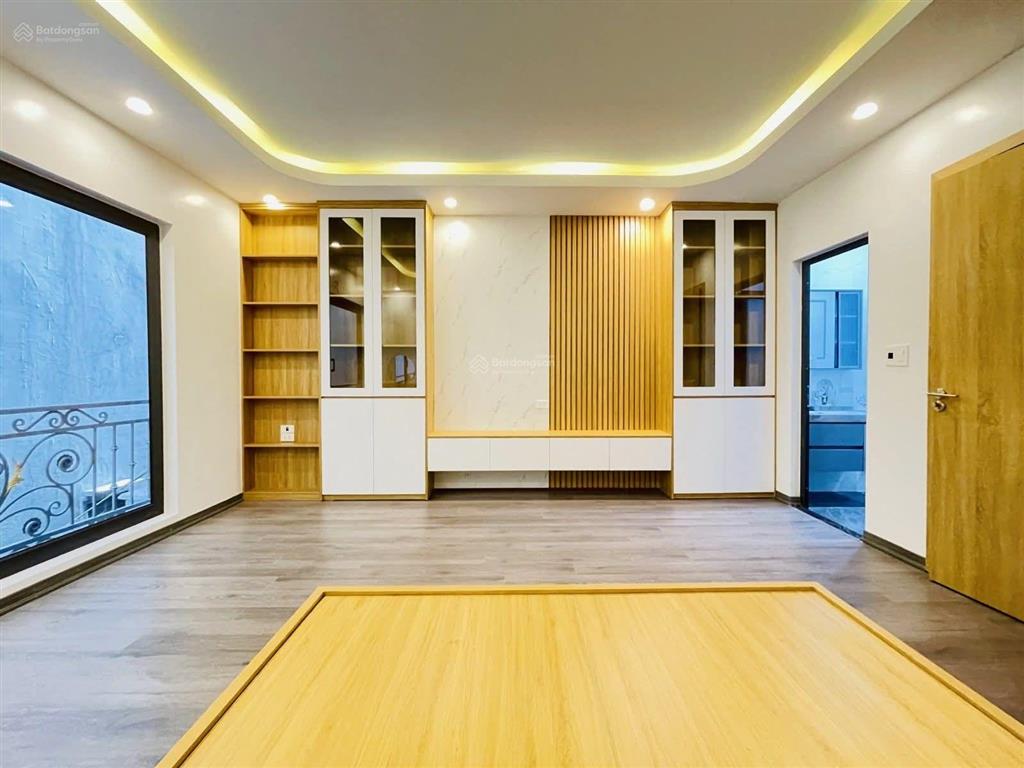 Tôi bán nhà phố nguyễn trãi  cự lộc 5t thang máy nhà đẹp dân xây ở ngay trung tâm thanh xuân