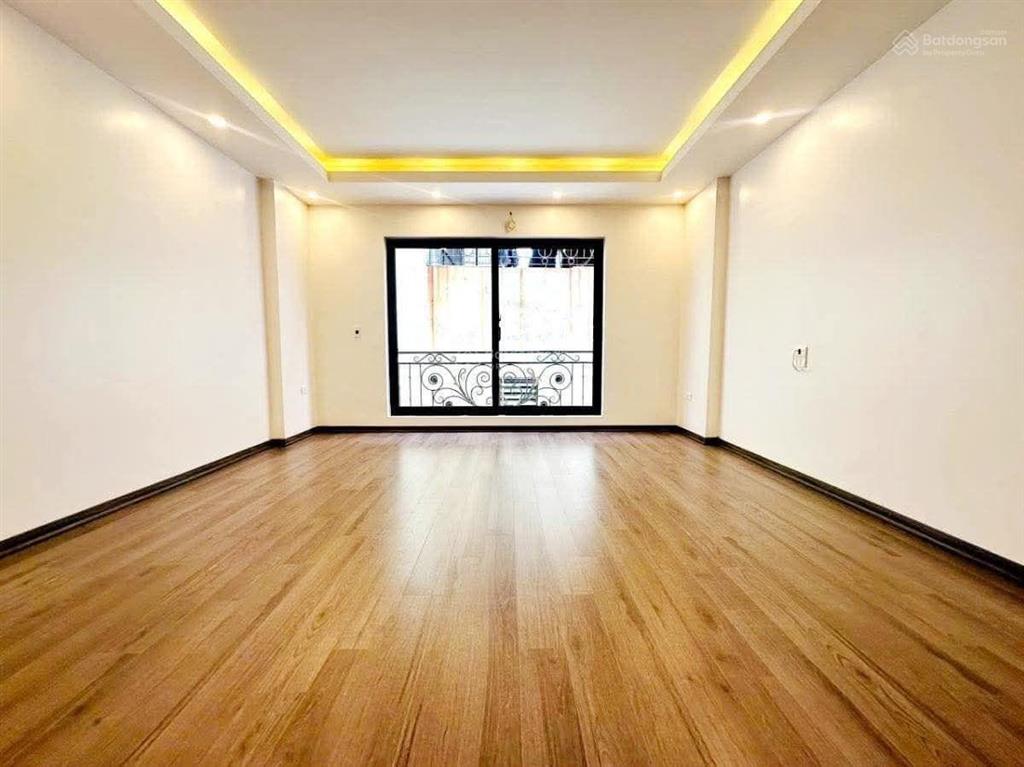 Tôi bán nhà phố nguyễn trãi  cự lộc 5t thang máy nhà đẹp dân xây ở ngay trung tâm thanh xuân