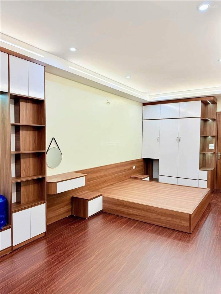 Tôi bán nhà phố tôn đức thắng xã đàn 6t thang máy nhà đẹp dân xây ở ngay ô tô kinh doanh hơn 15 tỷ