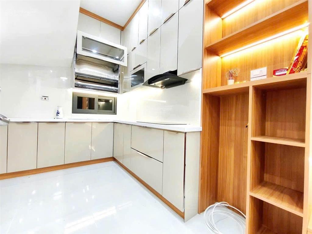 Tôi bán nhà phố tôn thất tùng  trường chinh 5t nhà đẹp ở ngay kinh doanh nhỉnh chỉ hơn 7 tỷ