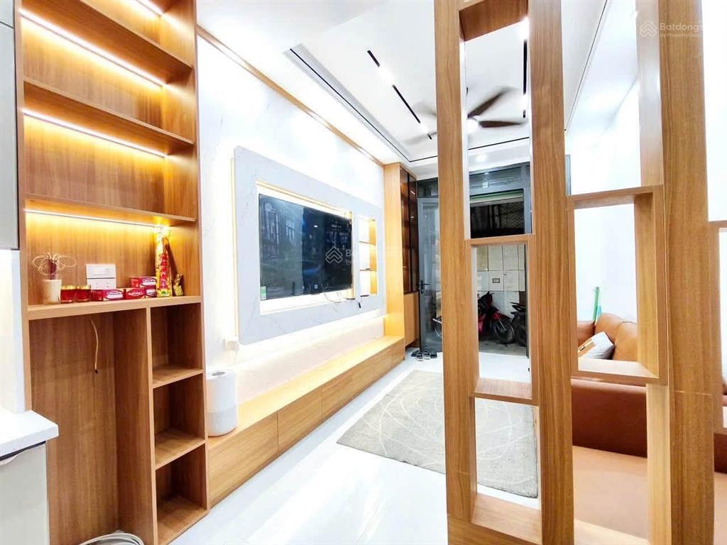 Tôi bán nhà phố tôn thất tùng  trường chinh 5t nhà đẹp ở ngay kinh doanh nhỉnh chỉ hơn 7 tỷ