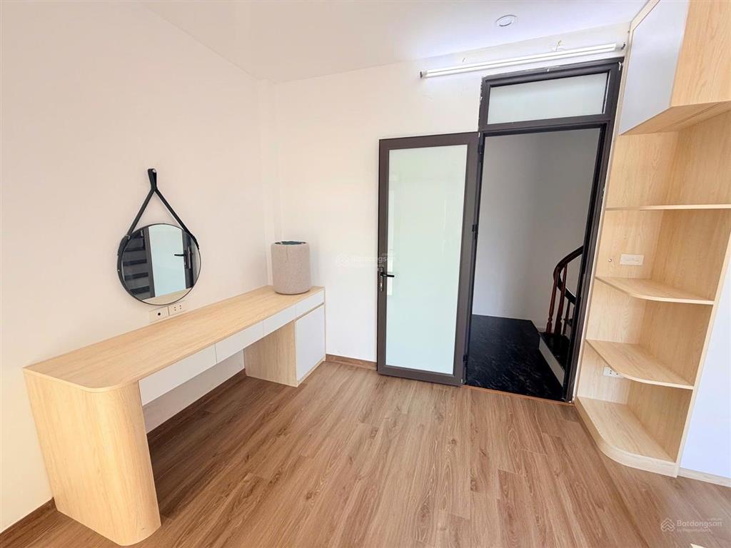 Tôi cần bán nhà phố tây sơn  đặng tiến đông đống đa gần ô tô 5t nhà mới đẹp ở ngay nhỉnh hơn 5 tỷ