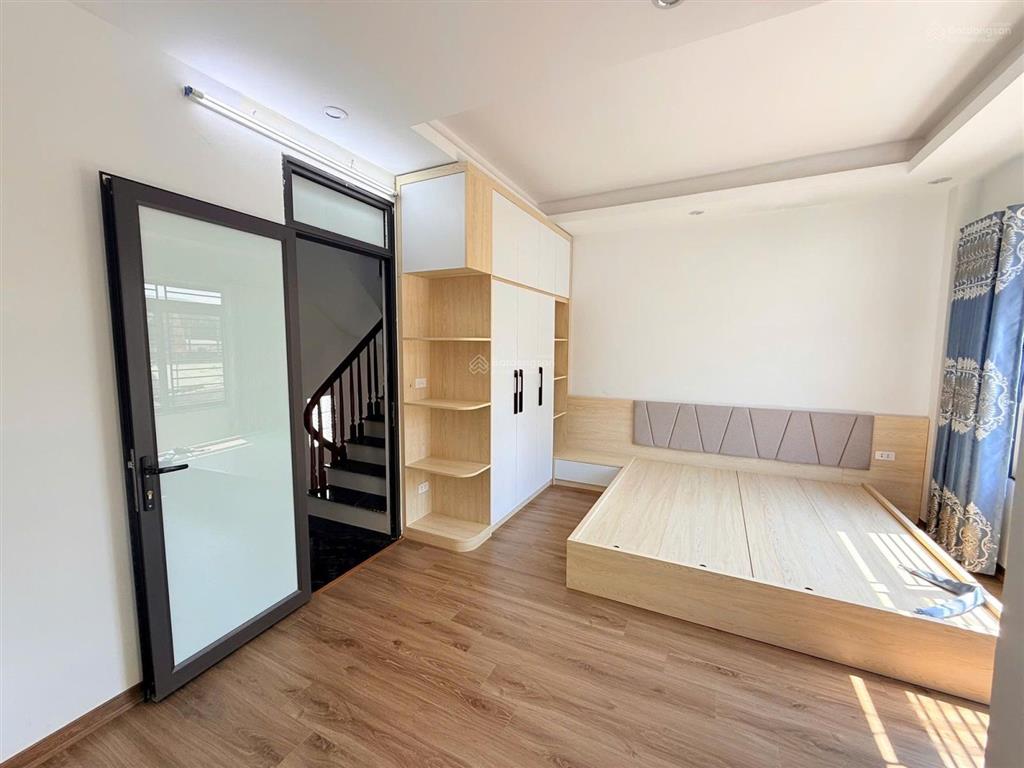 Tôi cần bán nhà phố tây sơn  đặng tiến đông đống đa gần ô tô 5t nhà mới đẹp ở ngay nhỉnh hơn 5 tỷ